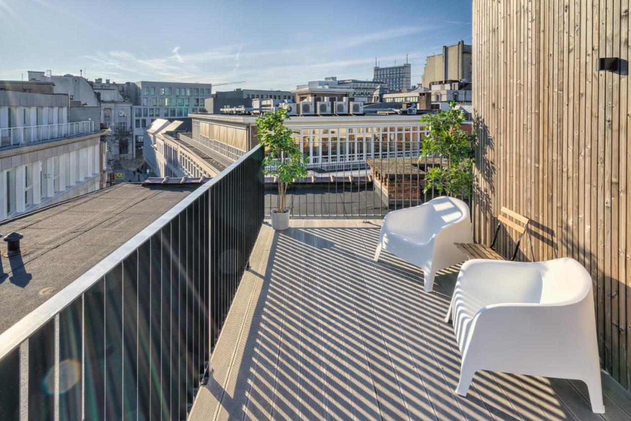 With Rooftop Terrace In The Heart Of Apartment *